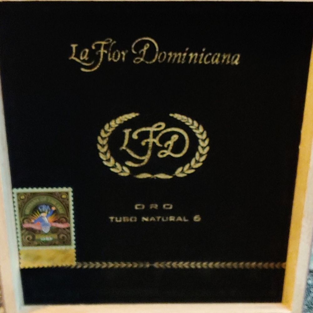 Cigar box - Picture 2 of 3